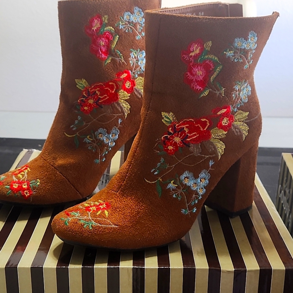 Godiva designer boots Free Shipping